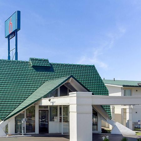 Motel 6-Geneva, Oh Exterior photo